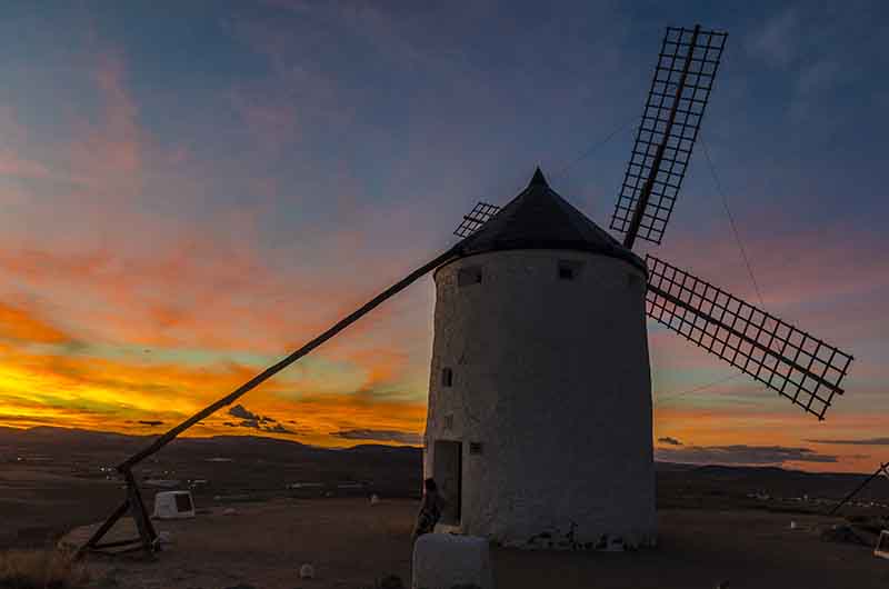 Toledo - Consuegra 45 - molinos de viento.jpg